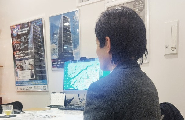 インタビューにお答えいただく舘様