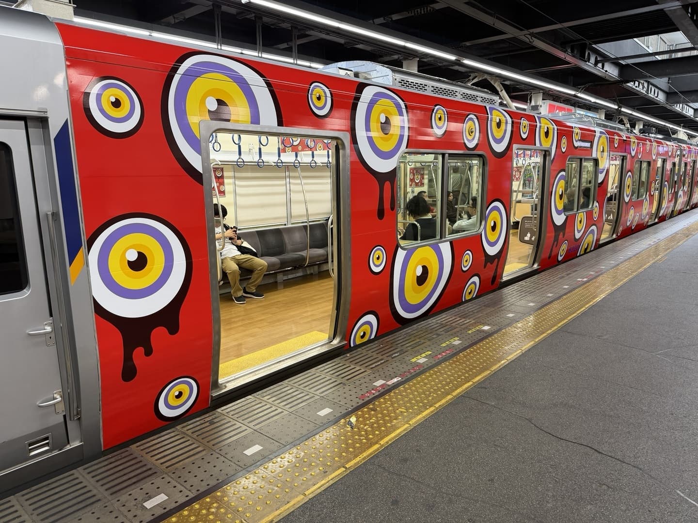 なんば駅が仮装した！挑戦する街・なんば